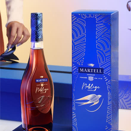 马爹利Martell 名士干邑白兰地 500ML 法国进口洋酒 (新老包装随机发货）